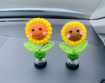 Gehaakte zonnebloem bobblehead dashboarddecor • Handgemaakte bloemen autoornament • Leuk lente auto-interieuraccessoire • Chauffeurcadeau