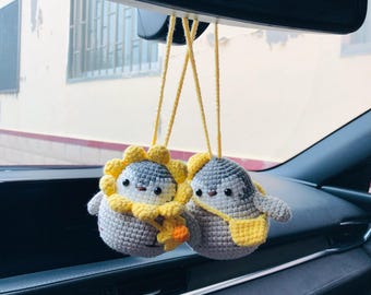 Handmade Crochet Penguin Car Charm | Cute Rearview Mirror Hanging | Kawaii Bird Car Accessories | Winter Decor | Amigurumi Ornament Gift