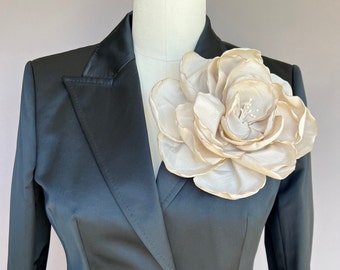 large beige flower, big rose brooch, cream flower corsage, rose flower brooch, wedding flower, textile flower brooch, design flower gifts
