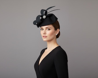 Black Vintage Style Felt Fascinator, Elegant Loop Derby Hat, Wedding Guest Hat, Funeral Hat, Cocktail Hat, Black Church Hat, Formal Headwear
