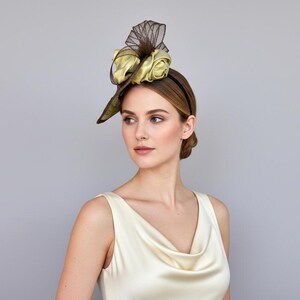 Olive Green Fascinator Hat, Brown Trim Derby Hat, Wedding Guest Headpiece, Garden Party Hat, Race Day Fascinator, Church Hat, Formal Hat