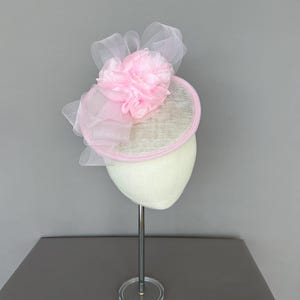 Kentucky Derby pink fascinator, rose fascinator, flower wedding hat, pink flower fascinator, pink cocktail hat, party fascinator, church hat