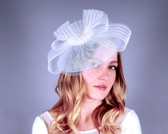 Wedding fascinator, fascinator with bow, bridal hat, bridal fascinator with bow