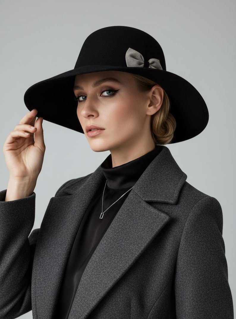 Fedora en feutre noir avec nœud en daim gris | Chapeau classique moderne minimaliste | Bonnet simple pour tous les jours image 1