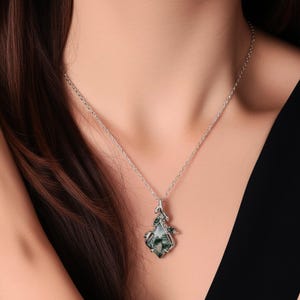 Natural Moss Agate Kite Pendant Birthday Gift For Her Kite Necklace Moss Agate Necklace Wedding Gift Kite necklace Christmas Gift For Her