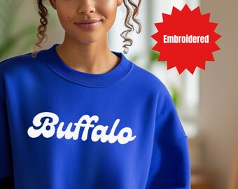 Buffalo Broderad Tröja | Kungsblå Rund Hals | Bills Colors | Bubble Letter City Broderi | Mysig Matchdagströja | Buffalo NY