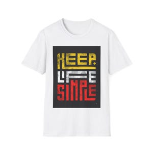 Keep Life Simple T-Shirt Minimalist Retro Graphic Tee Positive Message Shirt for Everyday Wear
