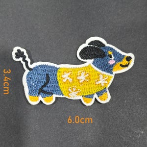 Cute Dog Iron On Patch – Embroidered Puppy Patch for Clothes, Pants, Hats, Tote Bags – DIY Gift for Kids or Dog Lovers
