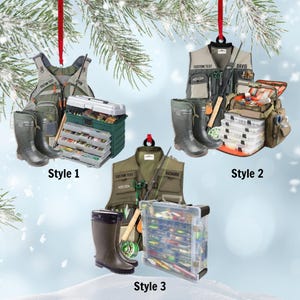 Adorno navideño personalizado de pescador: recuerdo navideño de lubina