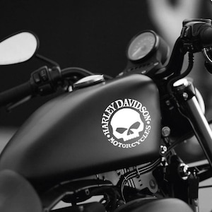 Två Harley Davidson dödskalledekaler motorcykel motorcykel bensin bränsletank logotyp emblem Sportster
