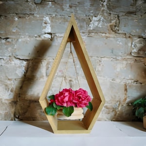 Eichenfarbe Geometrische Holzvase - Tropfenförmiger Rahmen mit Minihängetopf - Rustikale Boho-Wand- oder Tischdekoration - Handgemachtes Geschenk