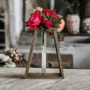 Walnuss Farbe Holz Wand & Tischvase mit Glasrohr | Rustikale Knospe Vase | Minimalistischer Blumenhalter | Handmade Wohndekor