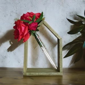 Grüne Farbe Holzwand & Tischvase mit Glasrohr | Rustikale Knospe Vase | Minimalistischer Blumenhalter | Handmade Wohndekor