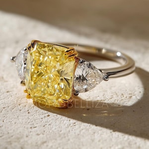 3.50 CT Canary Yellow Radiant Cut Moissanite Engagement Ring, 14K/18K Solid Gold Side Stone Trilliant Three Stone Ring Wedding Gift for Wife