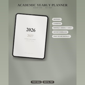 Può includere: Un'agenda accademica annuale da agosto 2026 a luglio 2027 visualizzata su uno schermo di tablet. L'interfaccia mostra 249 pagine, 12 mesi e viste mensili, settimanali e giornaliere. Il testo include "Academic Yearly Planner", "2026 2027", "Printable" e "Digital PDF".