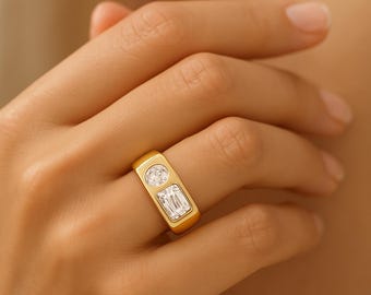 Anillo de diamantes redondos y talla esmeralda cultivados en laboratorio / Anillo Toi et Moi de oro / Anillo de dos piedras con engaste biselado / Anillo de sello moderno / Anillo de compromiso único