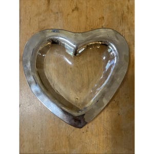ANNIEGLASS  8in  MEDIUM  Heart bowl Platinum Silver Rim Signed Calif USA