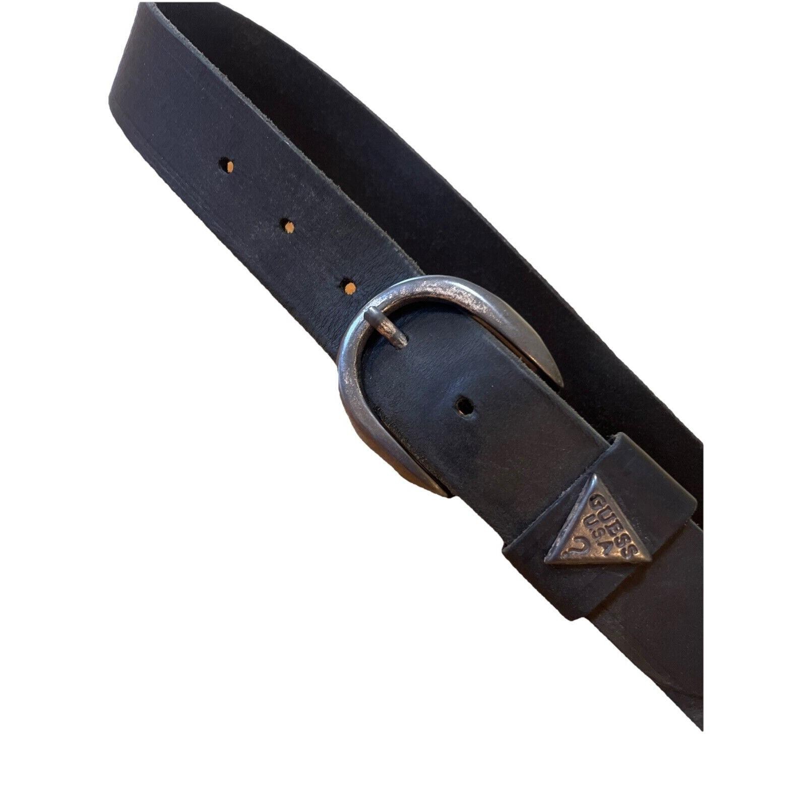Guess ? USA Vintage Black Leather Belt Distressed Retro Silver Buckle Size M GUESS Black /Black Texture Reversible Belt w/ Metal Buckle  main image 4