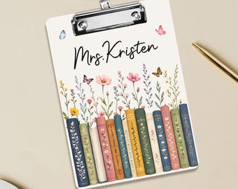 Personalisiertes Klemmbrett im Vintage-Stil, Geschenkidee für Bibliothekare mit individuellem Namen, Geschenkidee für Lehrer zum Schulanfang