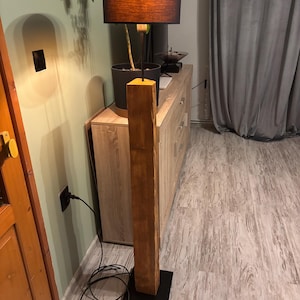 Luminária de chão rústica em lariço – Luminária de madeira feita à mão – Escolha a altura e a cúpula – Brinde incluso imagem 9