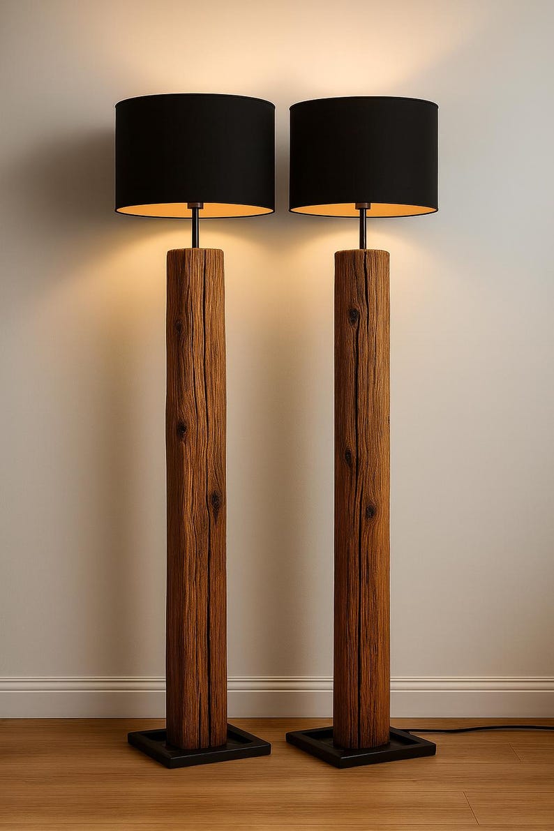 Juego de 2 lámparas de pie rústicas – Vigas de madera centenarias – 100 cm – Edición navideña – Elige el color y la forma de la pantalla