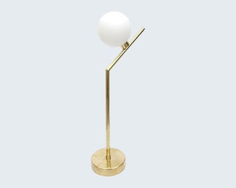 Moderne Messinglampe: Minimalistische Tischlampe & Schreibtischlampe