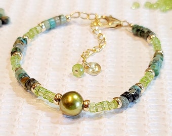 Peridot Bracelet, Green Pearl Bracelet, Personalized Gift, Turquoise Bracelet, Beaded Bracelet, Gemstone Bracelet, Personalized Bracelet