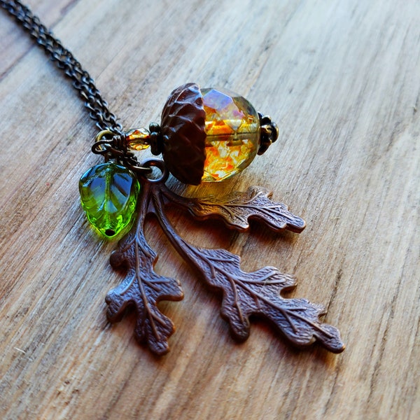 Acorn Necklace, Woodland Jewelry, Woodland Necklace, Acorn Pendant, Leaf Necklace, Botanical Jewelry, Nature Jewelry, Autumn Necklace, Oak