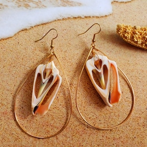 Hawaiian Jewelry, Mermaid Earrings Shell Jewelry Summer Earrings Shell Earrings Beach Jewelry Hawaii Jewelry Boho Jewelry Sea Shell Earrings