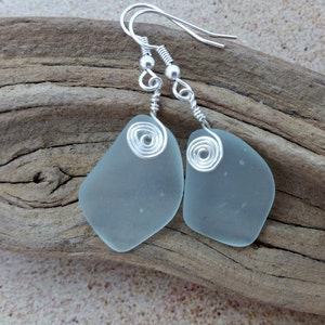 Pastel Aqua Green Sea Glass Earrings, Sea Foam Seaglass Earrings, Sea Glass Jewelry, Beach Glass Earrings, Beach Jewelry, Seaglass Jewelry