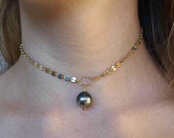 Pearl Choker Necklace, Gold Coin Necklace, Disc Necklace, Pearl Necklace, Gold Choker, Coin Choker, Pearl Jewelry, Disc Choker, Gift for Her