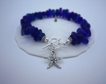 Kobaltblauwe zeeglas bedelarmband, armband strandachtige kust, armband oceaanglas, armband zeeglas, zeeglas armband nautische sieraden strandliefhebber sieraden