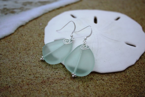Aqua and White Glass and Ceramic Necklace Bracelet and Matching earrings