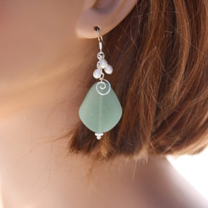 Green Sea Glass Earrings, Seaglass Earrings, Sea Glass Jewelry, Wedding Earrings, Bridal Earrings, Bridesmaid Beach Jewelry Seaglass Jewelry
