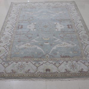 Hand Knotted Wool Area Rug: Blue Indian Style, Antique Contemporary
