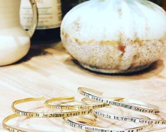 Qué dulce es ser amado por tu puño forjado a mano