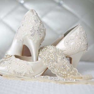 Wedding Shoes Color-Free Custom Colors,Vintage Lace Bridal Perfect Shoes, Brides Women's Bridal Shoes,Bridesmaids, Pink2Blue Wedding Party
