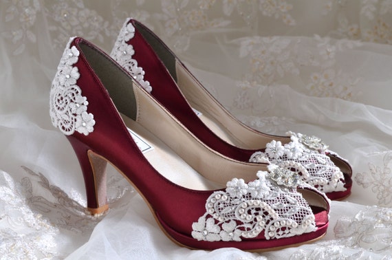 3 in wedding heels