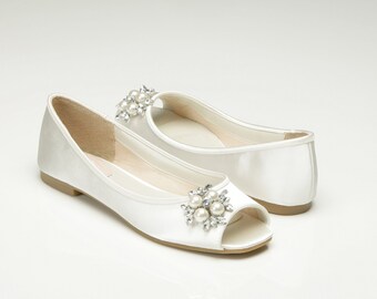 Wedding Bridal Shoes/ FREE Custom Color Dye Service/Flat Peep Toe, Comfortable Bridal Shoes, Wedding Shoes/Pink2Blue Bridesmaids Party Shoes