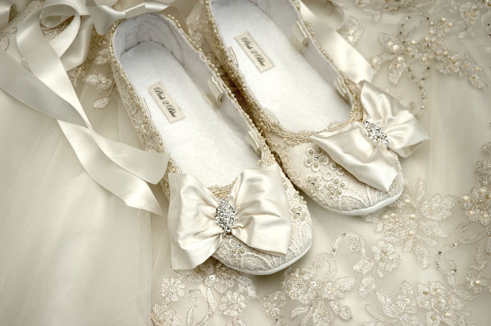womens wedding shoes, wedding ballet flat, wedding vintage lace, wedding accessories,wedding ballet shoes,women's bridal sho womens wedding shoes, wedding ballet flat, wedding vintage lace, wedding accessories,wedding ballet shoes,women's bridal sho