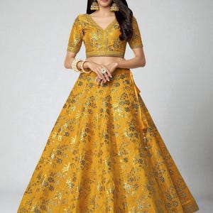 Embroidered Slub Silk Lehenga Choli: Indian Wedding Party Wear