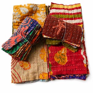 Paquete de retazos de tela Kantha vintage, piezas de algodón reciclado para acolchado Kantha, textiles indios hechos a mano para acolchado y costura, 20 piezas.