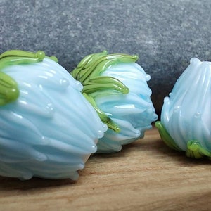 Winter Clover Set of 6  Lampwork Glass Flower Beads - UK handmade