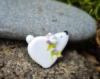 Polar Bear with Flower Garland – Handmade Lampwork Glass Bead for Jewelry & Crafts