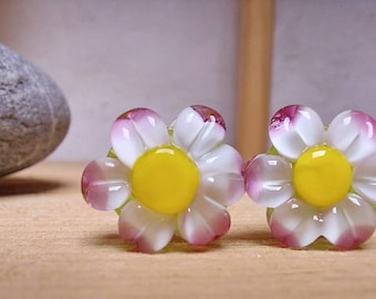Floral Lampwork Daisy Bead Pair / Earring pair / Jewellery design / Jewelry supplies - Made To Order