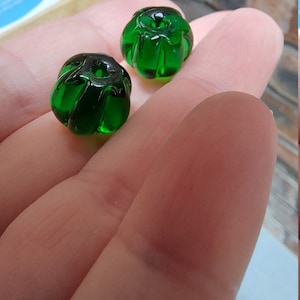 Transparent emerald green pumpkin shaped beads - lampwork glass beads - UKhandmade