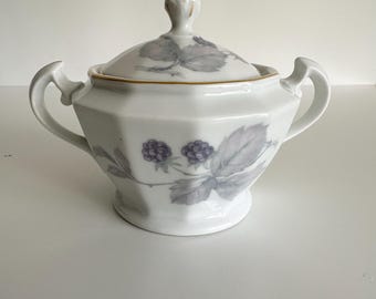 Vintage Porcelain Sugar bowl Candle: Handmade Soy Wax, Refillable Nordic Design