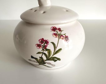 Sustainable Ceramic Vintage Ceramic Potpourri Jar  Candle: Handmade Soy Wax, Refillable Design