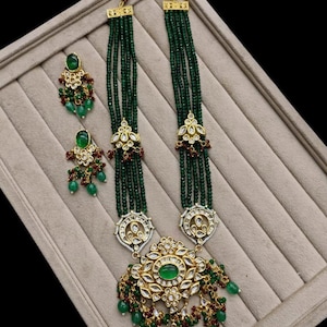 Fine Kundan jadau long necklace set in Emerald and pearls Pacchi Kundan Necklace Long Necklace Rani haar Indian Jewelry Indian Necklace