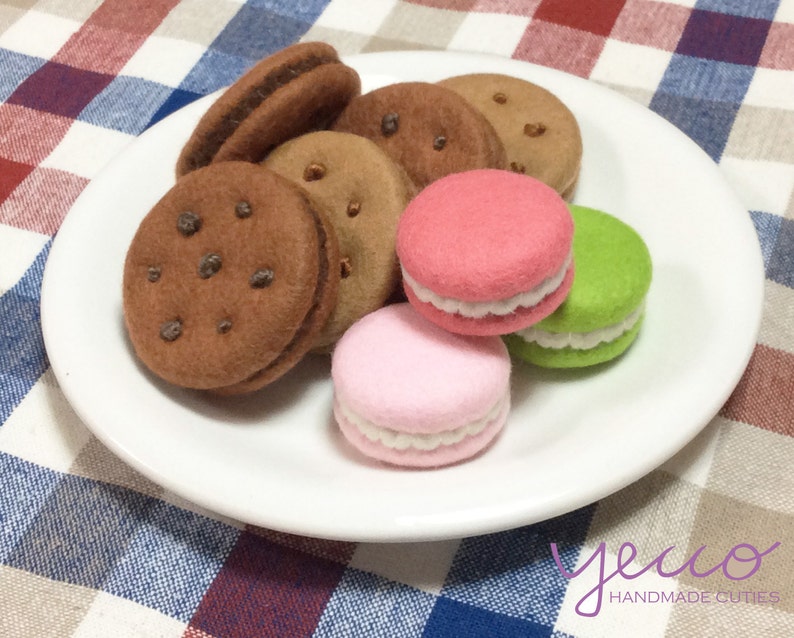 PDF pattern for felt Cookies and Macaroons Pattern and Tutorial felt play food sewing pattern E pattern 画像 1